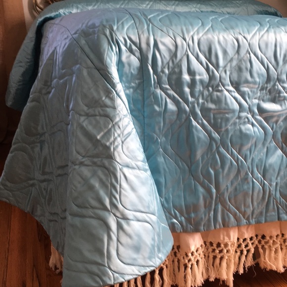 Jones Bedding Vintage Heavy Satin Bedspread Bohemian Look